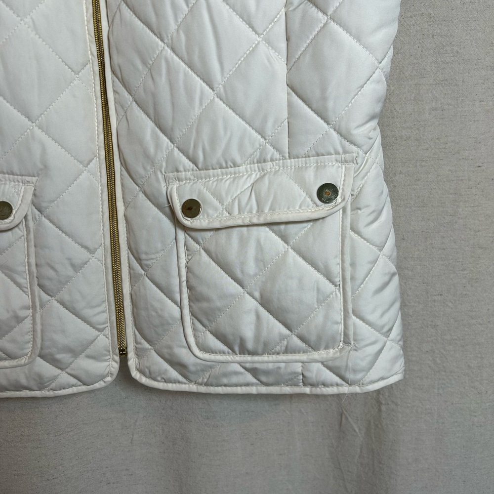 St. John's Bay White Quilted Sleeveless Vest - Picture 6 of 8